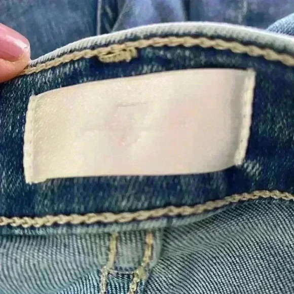 7 For All Mankind jeans “Cropped Alexa” - Picture 5 of 8